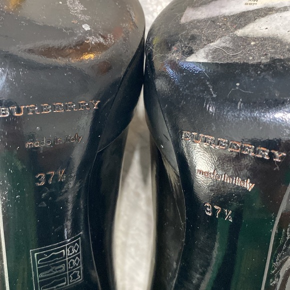 Burberry Heels - Picture 6 of 9